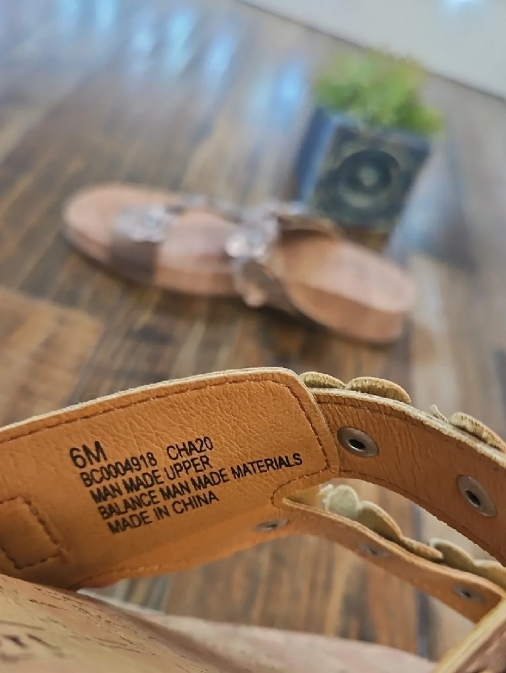 b.o.c. slide sandals